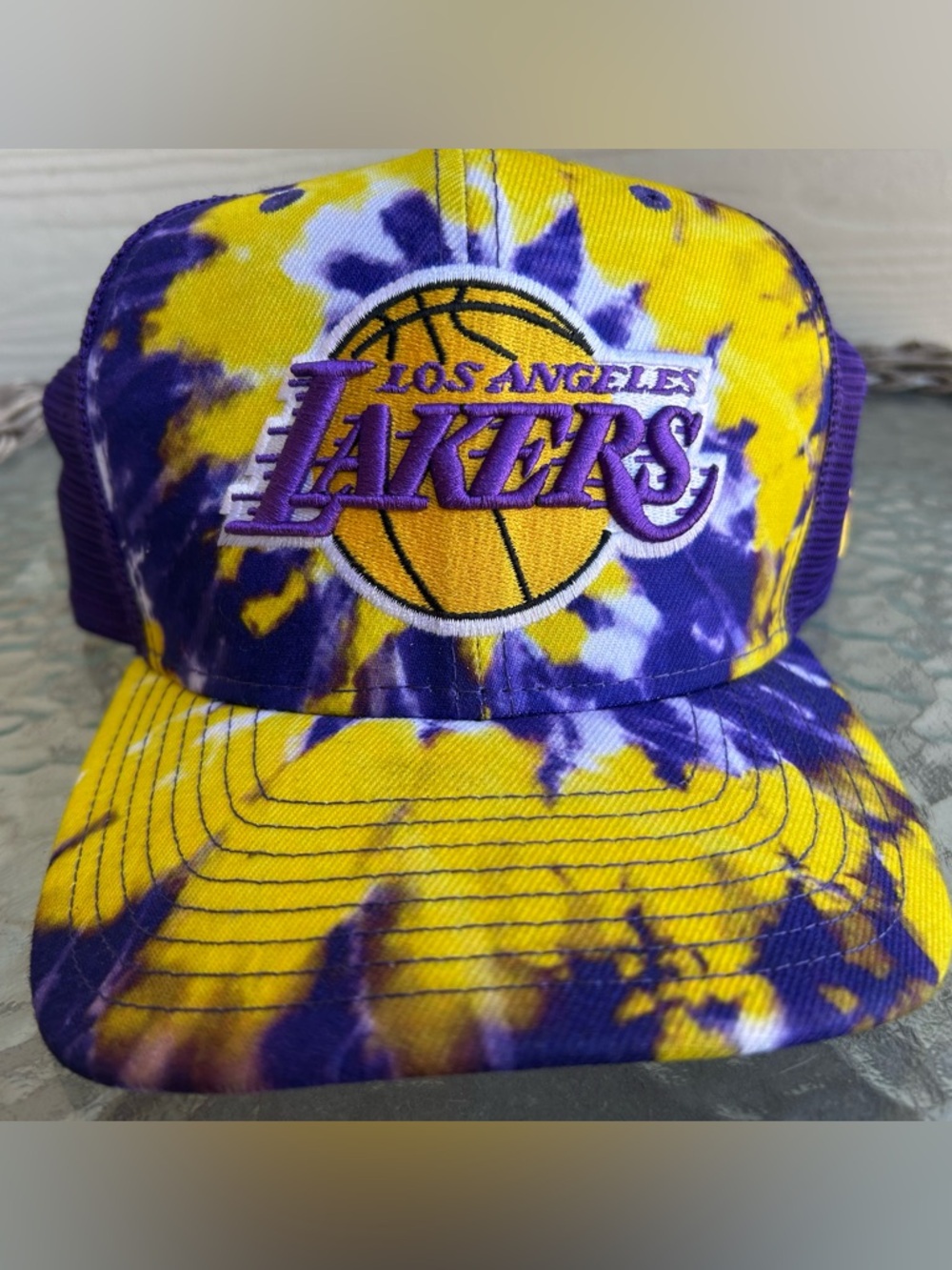 New! New Era 9FIFTY Los Angeles LAKERS TIE DYE Snapback Trucker Cap